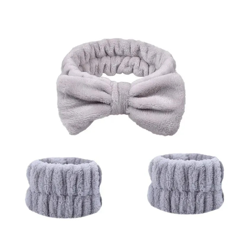 ππ½ββοΈβ¨ Moisturized & Unbothered Vanity Hair-Towel Wellness Set π