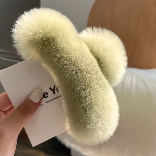💫 Plush & Chill Hair Claw