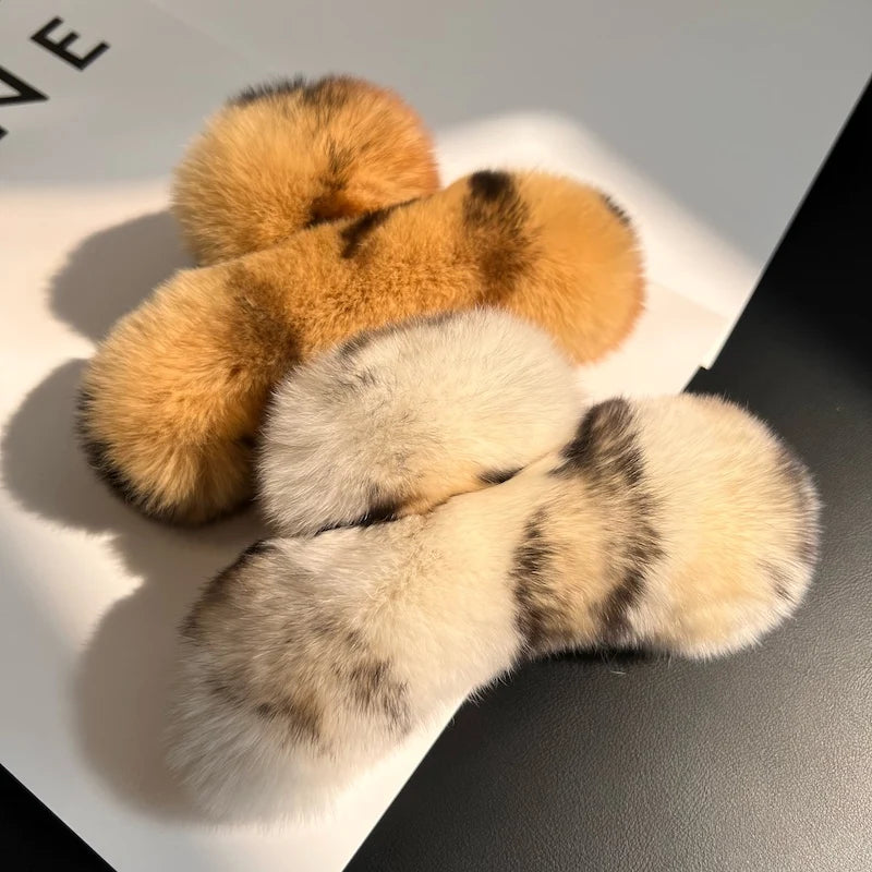 💫 Plush & Chill Hair Claw