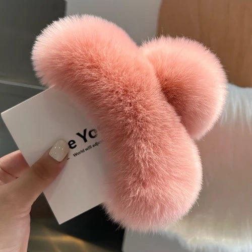 💫 Plush & Chill Hair Claw
