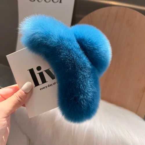 💫 Plush & Chill Hair Claw