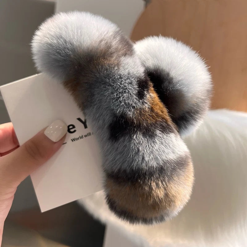 💫 Plush & Chill Hair Claw