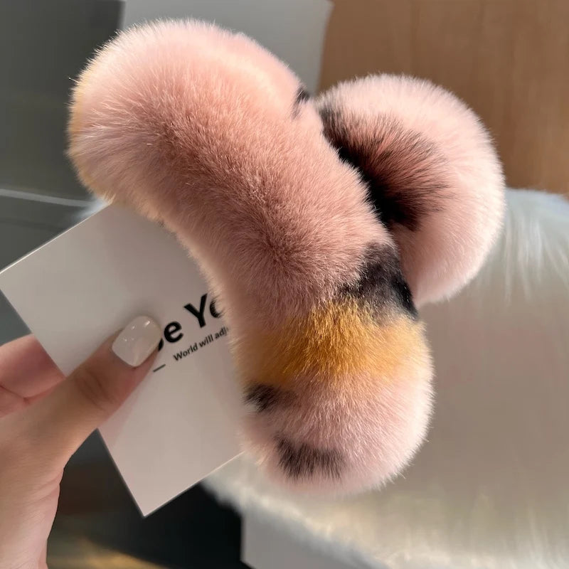 💫 Plush & Chill Hair Claw