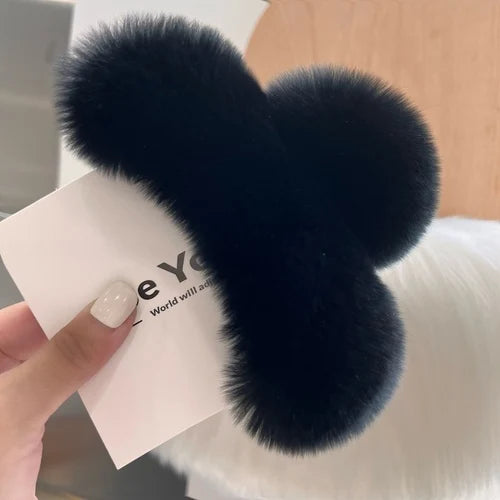 💫 Plush & Chill Hair Claw