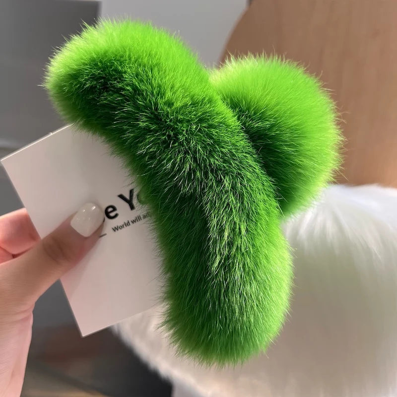 💫 Plush & Chill Hair Claw