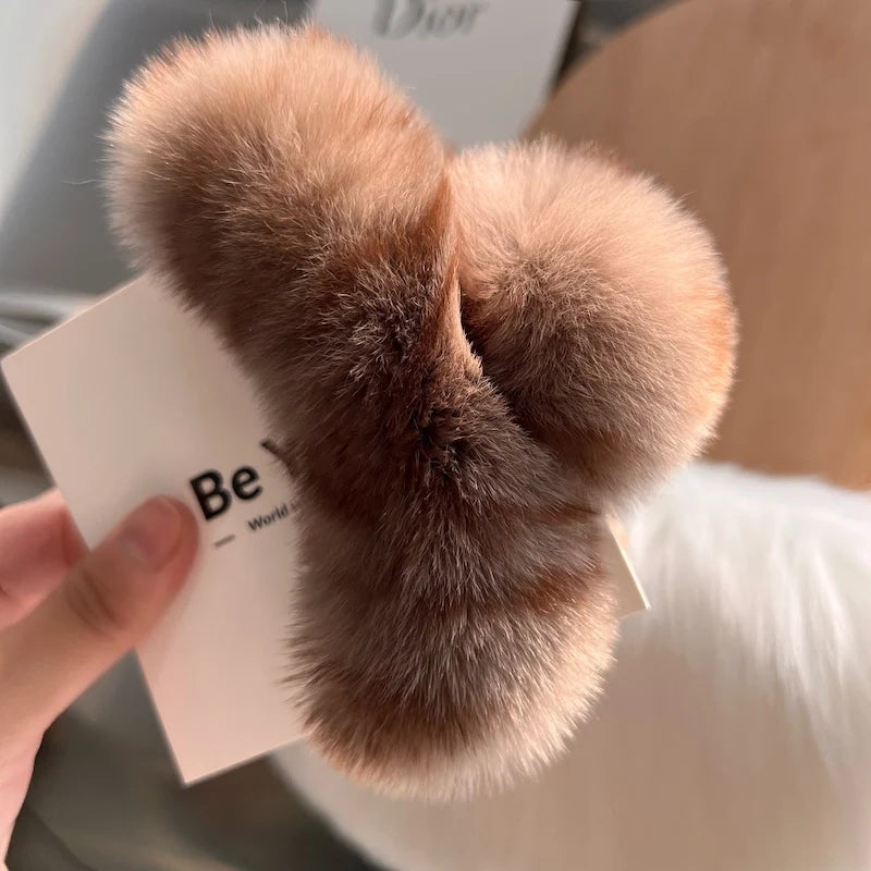 💫 Plush & Chill Hair Claw